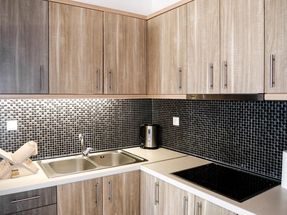 Georgia Apartment Palaiochora Ngoại thất bức ảnh
